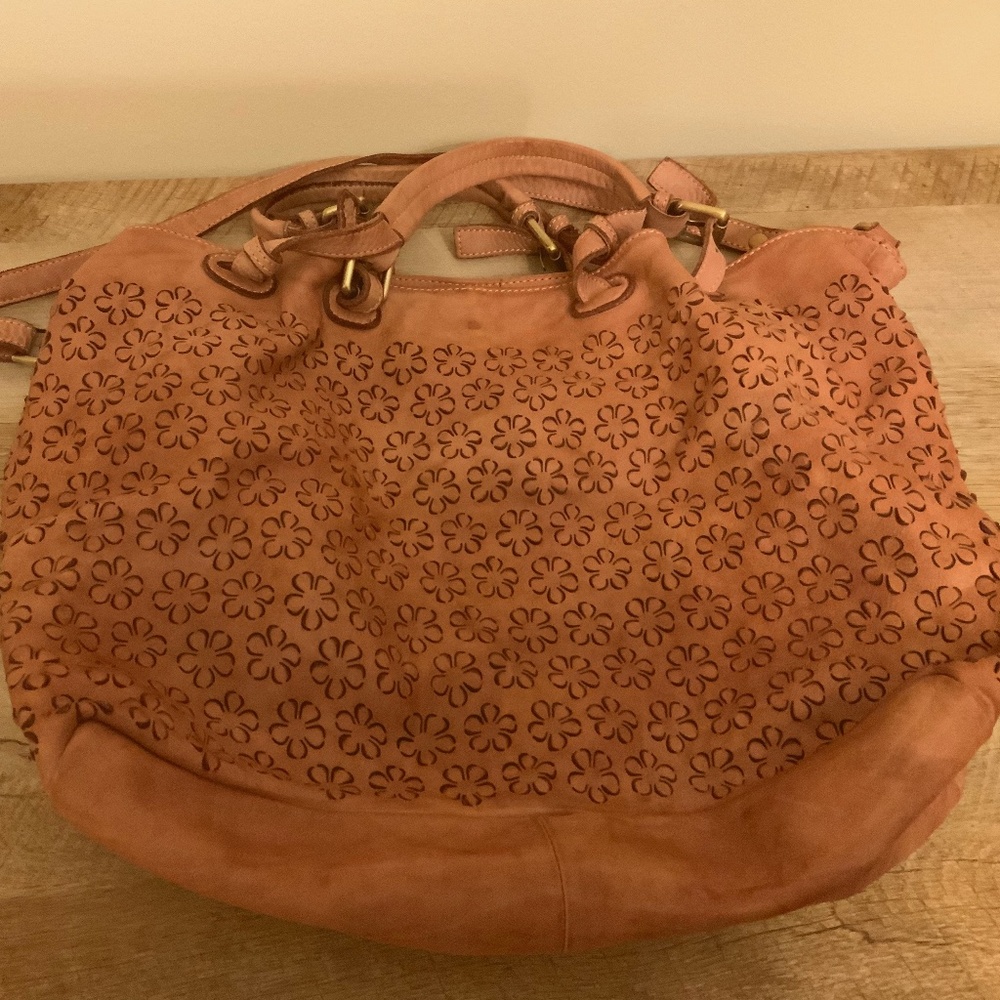 Sundance Soft dusty rosy brown leather bag with laser-cut flower detail